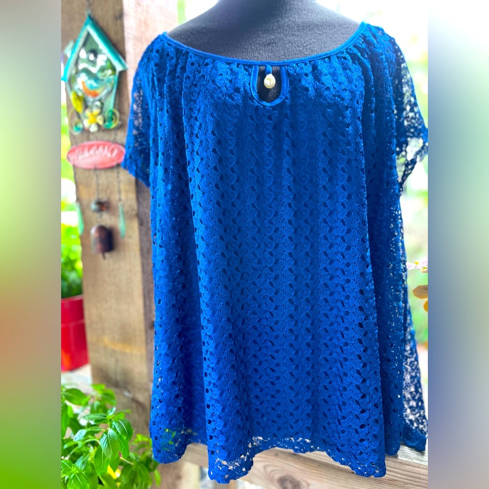 Brody Myles Cobalt Blue Lace Overlay Faux Pearl Accent Loose Tunic Top 2X